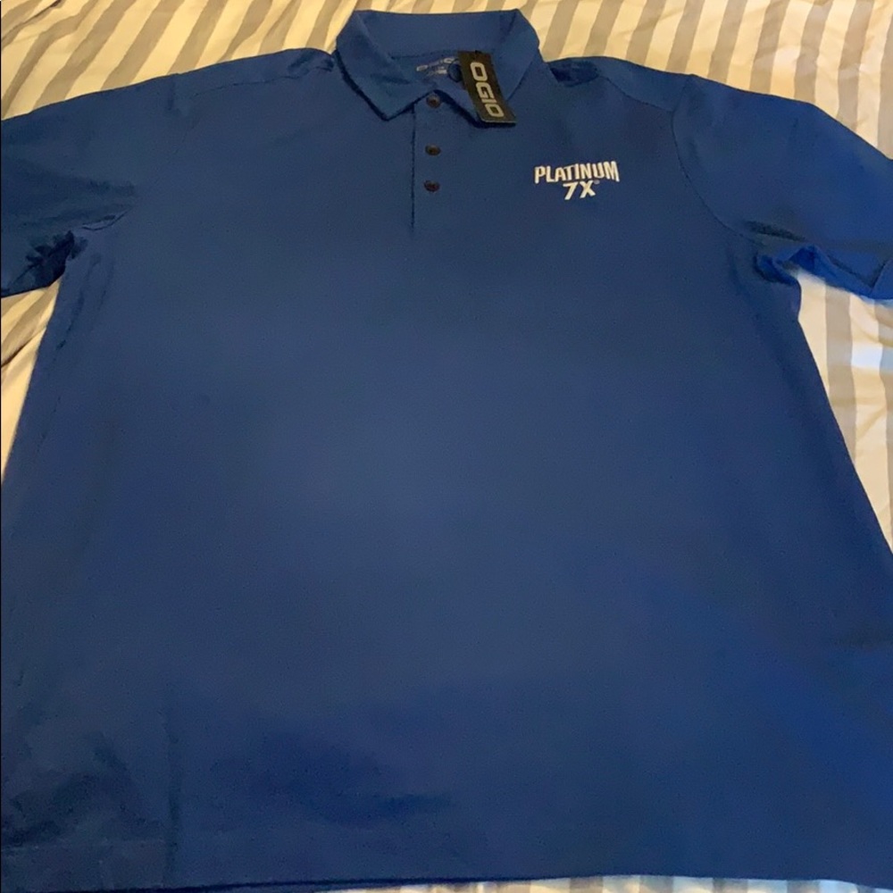 Men’s blue light weight polo
